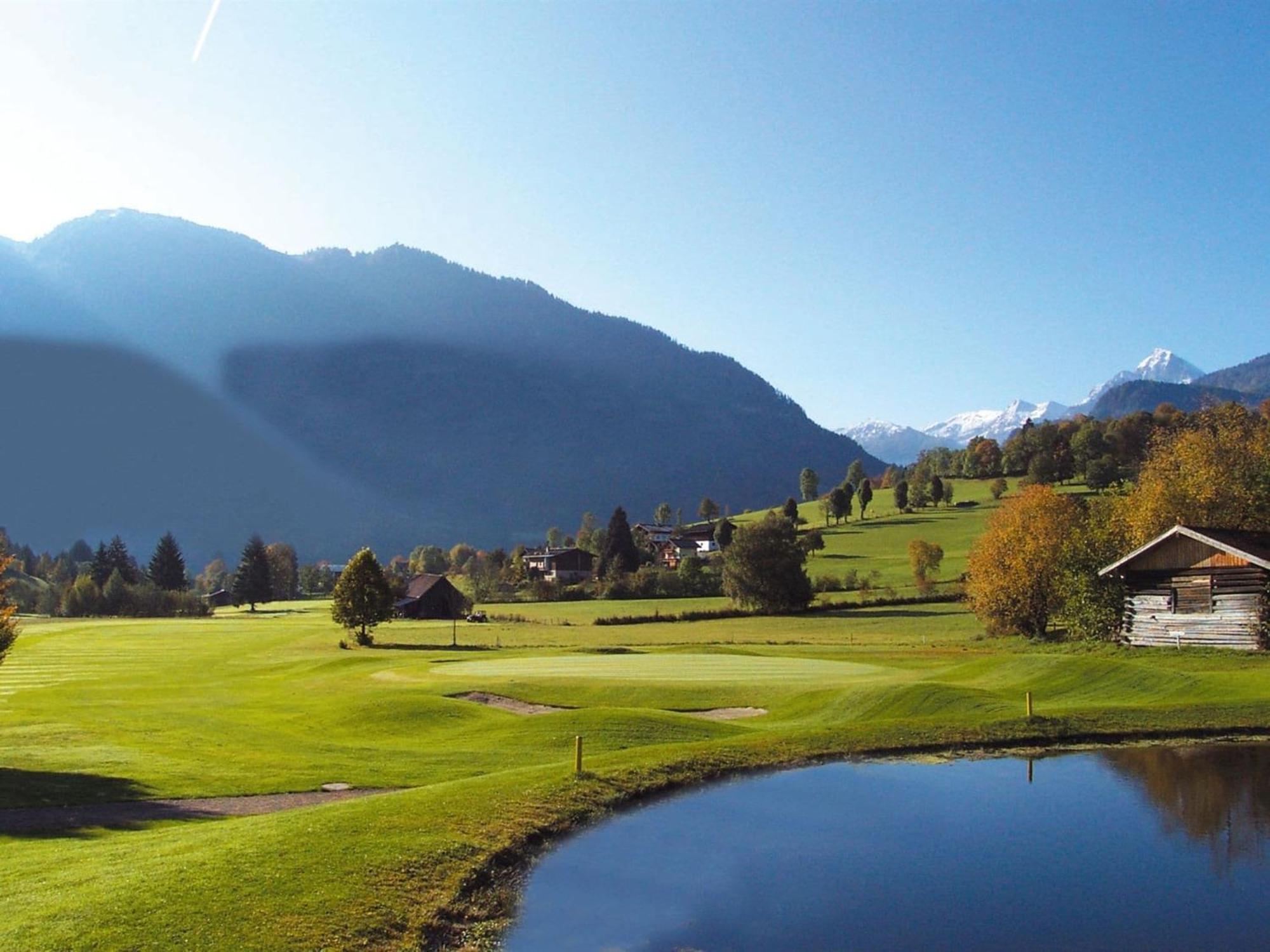 Luxurious Mansion In Goldegg Near Skiing Area エクステリア 写真