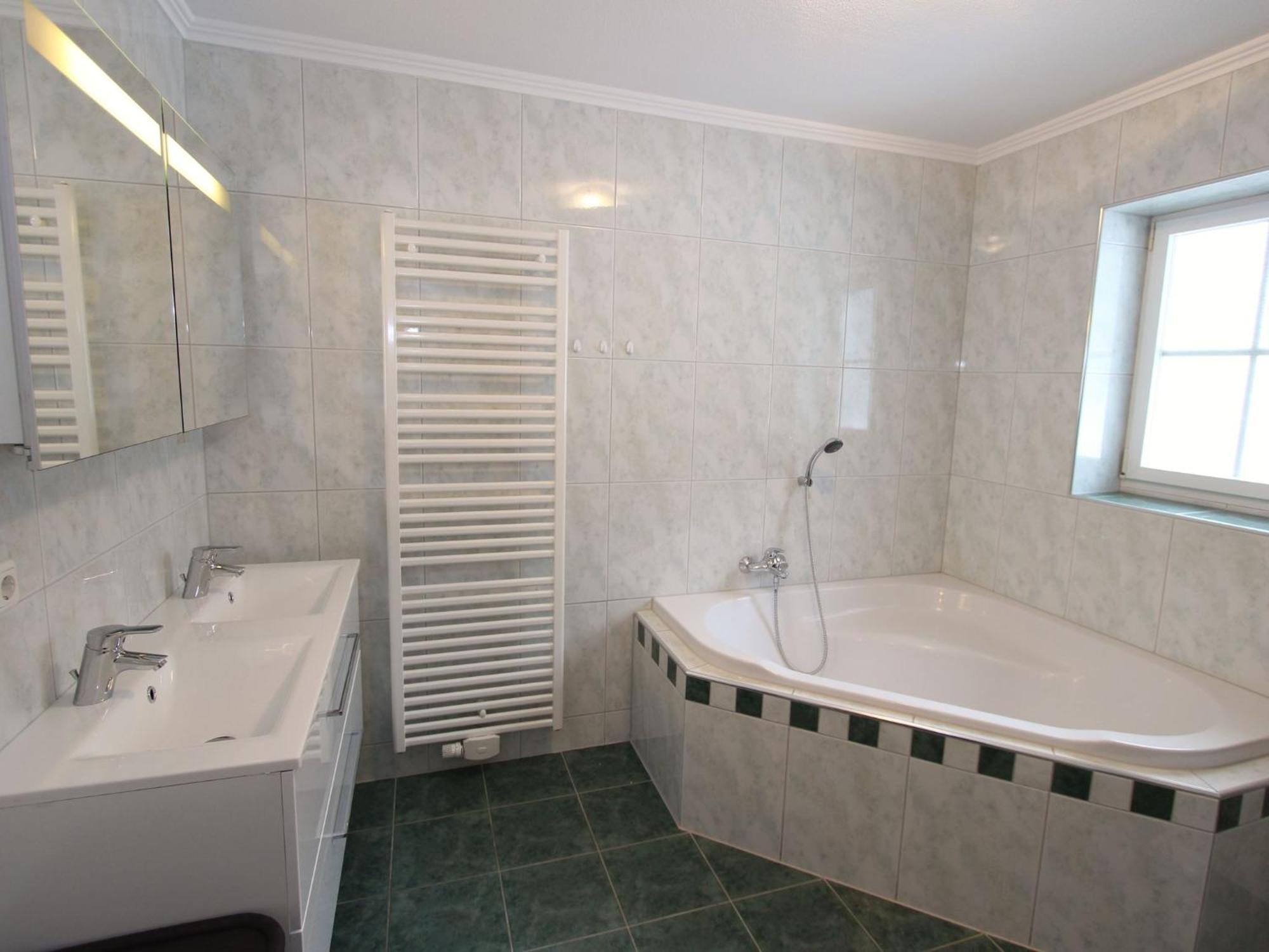 Luxurious Mansion In Goldegg Near Skiing Area エクステリア 写真